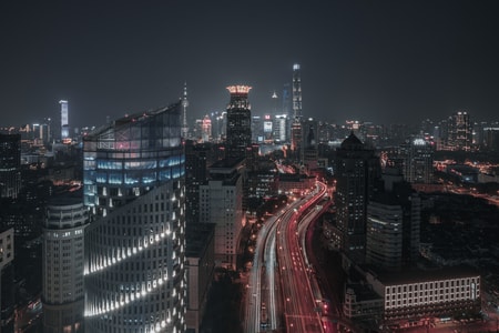 勒是雾都-爬楼-夜景-上海-城市 图片素材