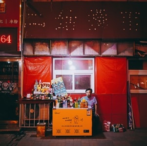 纪实-街拍-男性-男人-街头 图片素材
