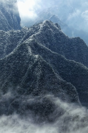 风光-旅拍-雪霁-山岭-天门山 图片素材