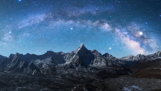 高山-夜景-雪山-尼泊尔-ebc 图片素材