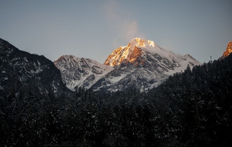 风光-日出-雪山-海螺沟-风景 图片素材