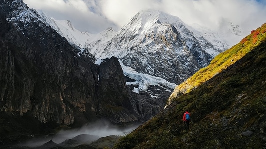 梅里雪山-梅里北坡-坡均营地-芒框腊卡雪山-户外 图片素材