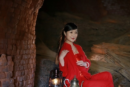 我要上封面-人像-情景-女人-女性 图片素材