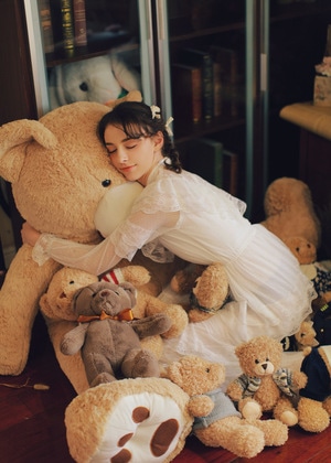 童话风-私房-少女-泰迪熊-女性 图片素材
