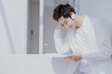 男生-男神-实验室外套-男人-男性 图片素材