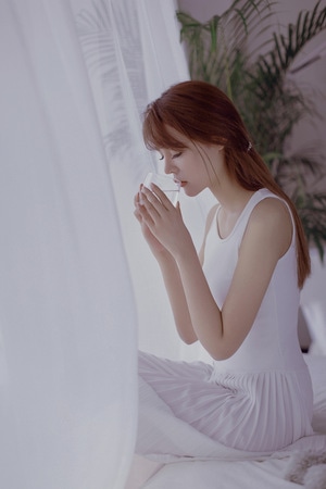 私房-少女-长袍（礼服）-女性-女人 图片素材