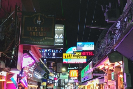 旅行-泰国-手机摄影-夜景-夜市 图片素材