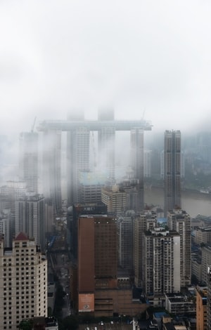 建筑-雾-建筑-高楼-房屋 图片素材