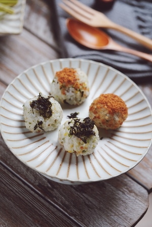 早餐不同样-黄油焗胡萝卜-手指胡萝卜-沙棘汁-肉松饭团 图片素材