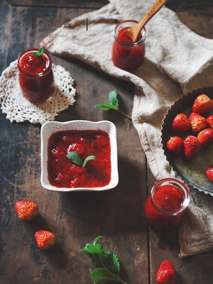 草莓酱-草莓-光影-甜食-春天 图片素材