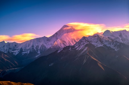 神山-贡嘎-彩色-川西-风景 图片素材