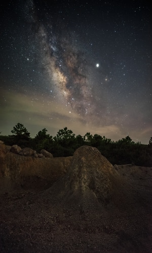 索尼-夜晚-星空-弥勒-云南 图片素材
