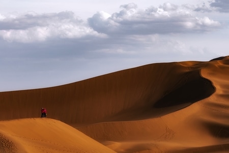 库木塔格沙漠-沙漠-云-天空-风景 图片素材