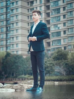 我要上封面-奥林巴斯-m43-电脑传图-人像 图片素材