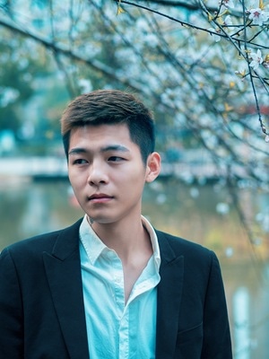 我要上封面-奥林巴斯-m43-电脑传图-人像 图片素材