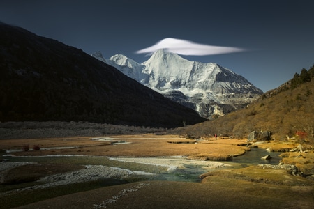 风光-秋天-山谷-雪山-山 图片素材