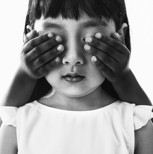 儿童摄影-人像-黑白-纪实-儿童 图片素材