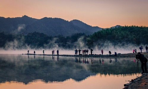 山村-白云-群山-远景-群山 图片素材