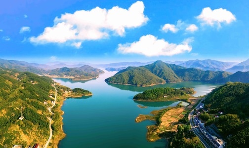 山-白云-风景-你好2020-电脑传图 图片素材