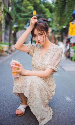 人像-夏日-美女-女性-女人 图片素材
