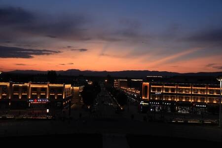 新疆-风光-夜景-城市-建筑 图片素材