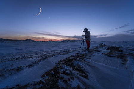 月亮-金星-金星伴月-雪原-夜晚 图片素材