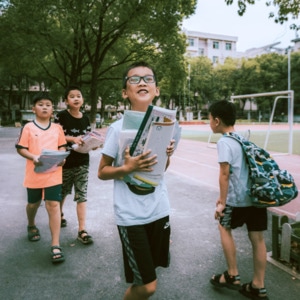 人文-纪实-开学-学生-男性 图片素材