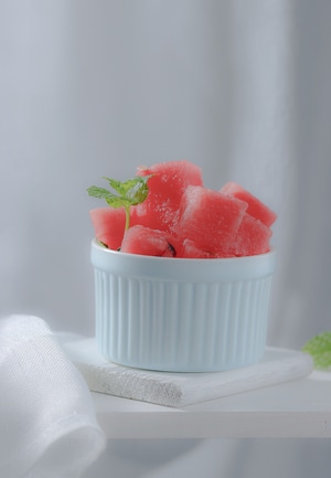 西瓜-日系-治愈-美味的-夏天 图片素材