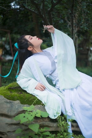 人像-室外随拍-古风-美女-女人 图片素材
