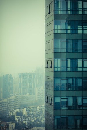 城市-高楼-雾-高楼-建筑 图片素材