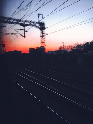 铁轨-高铁-抓拍-手机摄影-夕阳 图片素材