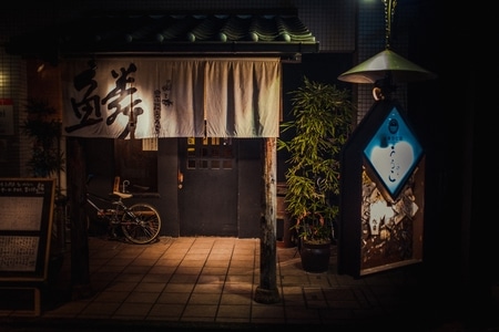 京都行摄-京都-四条河原町-布-门 图片素材