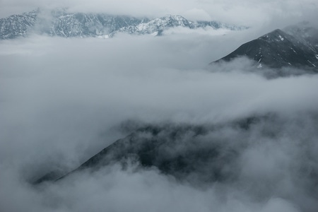 阿坝藏族羌族自治州-山-远山-我要上封面-颜色 图片素材