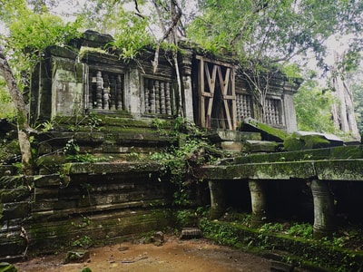 柬埔寨-旅行-崩密列-古建筑-吴哥窟 图片素材