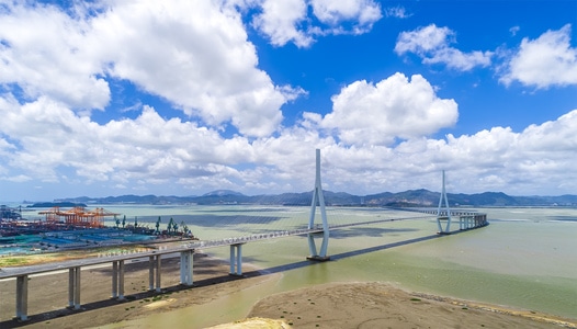 漳州市-海沧-滨海-蓝天白云-自然 图片素材