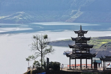 在路上-旅拍-五一假期-春天-雅女湖 图片素材