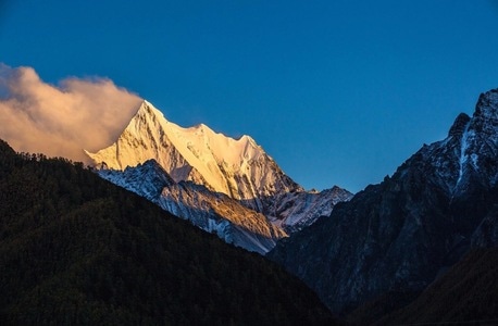 自驾-旅行-山峰-山峰-山 图片素材