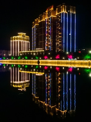 我要上封面-我的六月-城市色彩-夜景-江水 图片素材