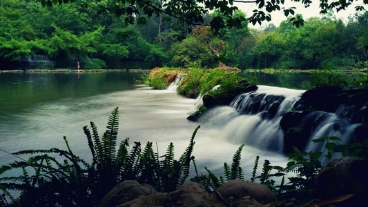 水-绿色-远景-风景-涓流 图片素材