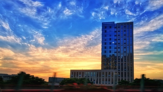 手机摄影-夕阳-下班途中-建筑-高楼 图片素材