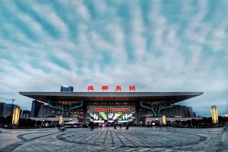 7日打卡挑战-天气-城市-成都东站-车站 图片素材