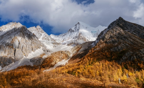 你好2020-高原-稻城亚丁-山-夏诺多吉 图片素材