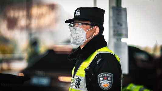 疫情防控中的新年-公安-男性-男人-警察 图片素材