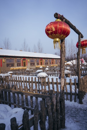 东北-雪-烟花-农家院-房屋 图片素材