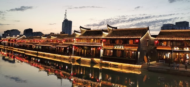 行色匆匆-璀璨人生-风景-房屋-古镇 图片素材