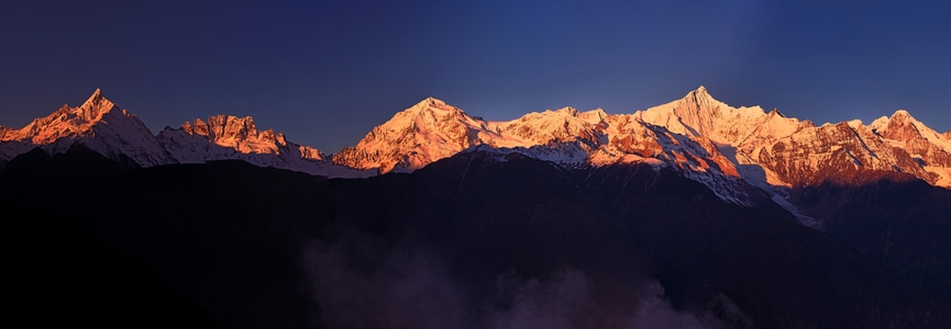 光影-风光-雪山-梅里雪山-风景 图片素材