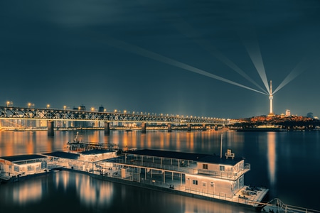 我的2019-武汉地标-灯光秀-夜景-城市夜景 图片素材