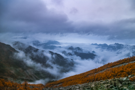 小而美-蓝天白云-风景-云海-云海翻腾 图片素材