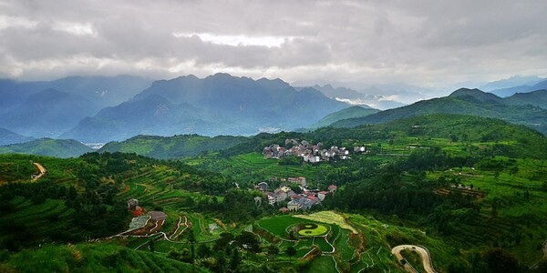旅行-风光-云雾-山脉-手机随拍 图片素材