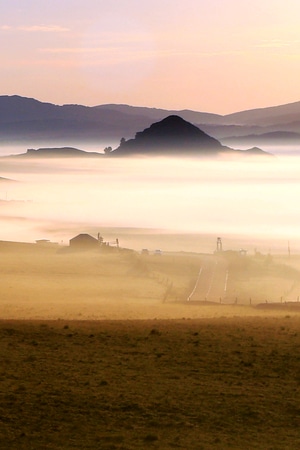 风光-清晨-晨雾-山丘-蒙古包 图片素材